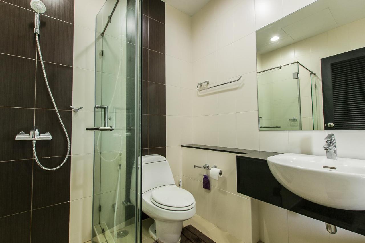 Veloche 2 Bedroom Apartment With Seaview Karon Eksteriør bilde